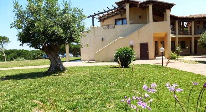 Borgo Dei Pescatori Aglientu Exterior foto