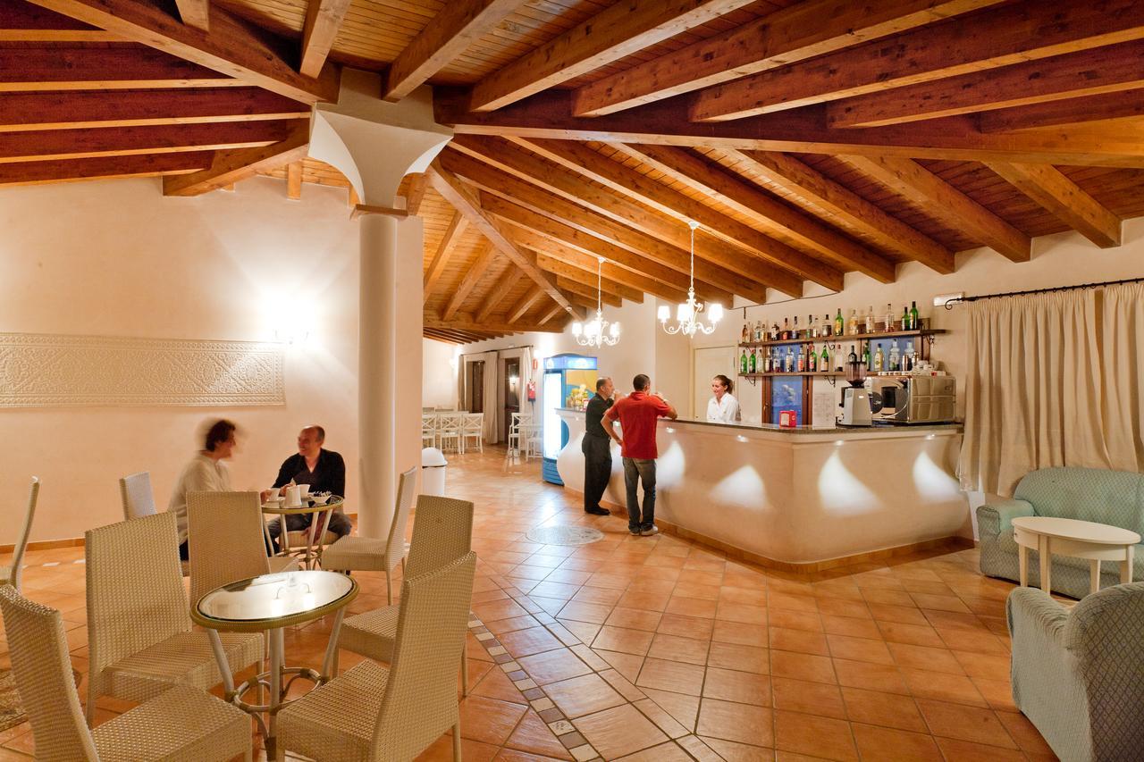 Borgo Dei Pescatori Aglientu Exterior foto