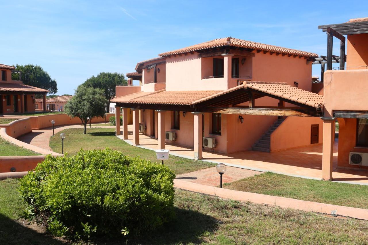Borgo Dei Pescatori Aglientu Exterior foto