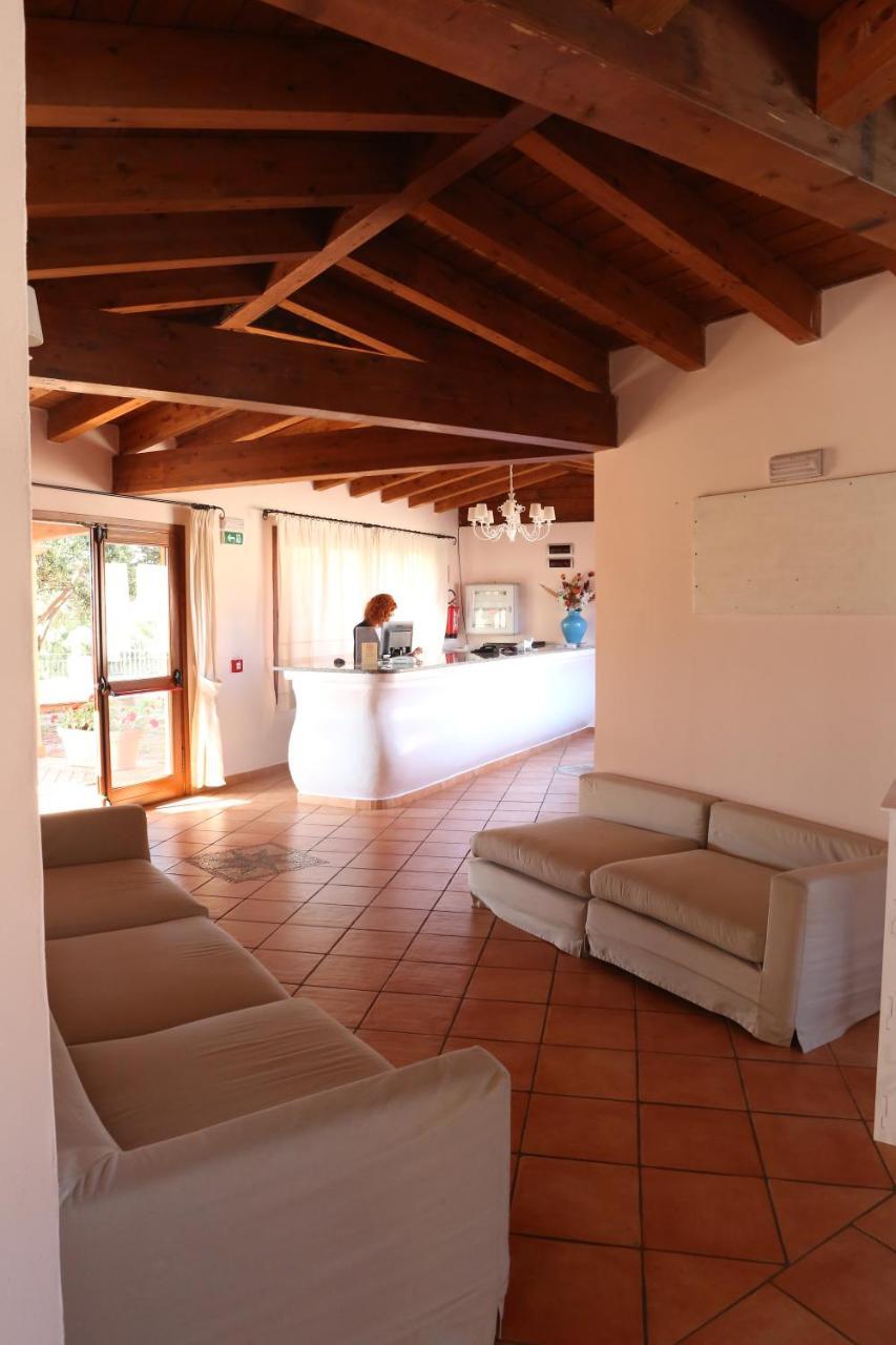 Borgo Dei Pescatori Aglientu Exterior foto