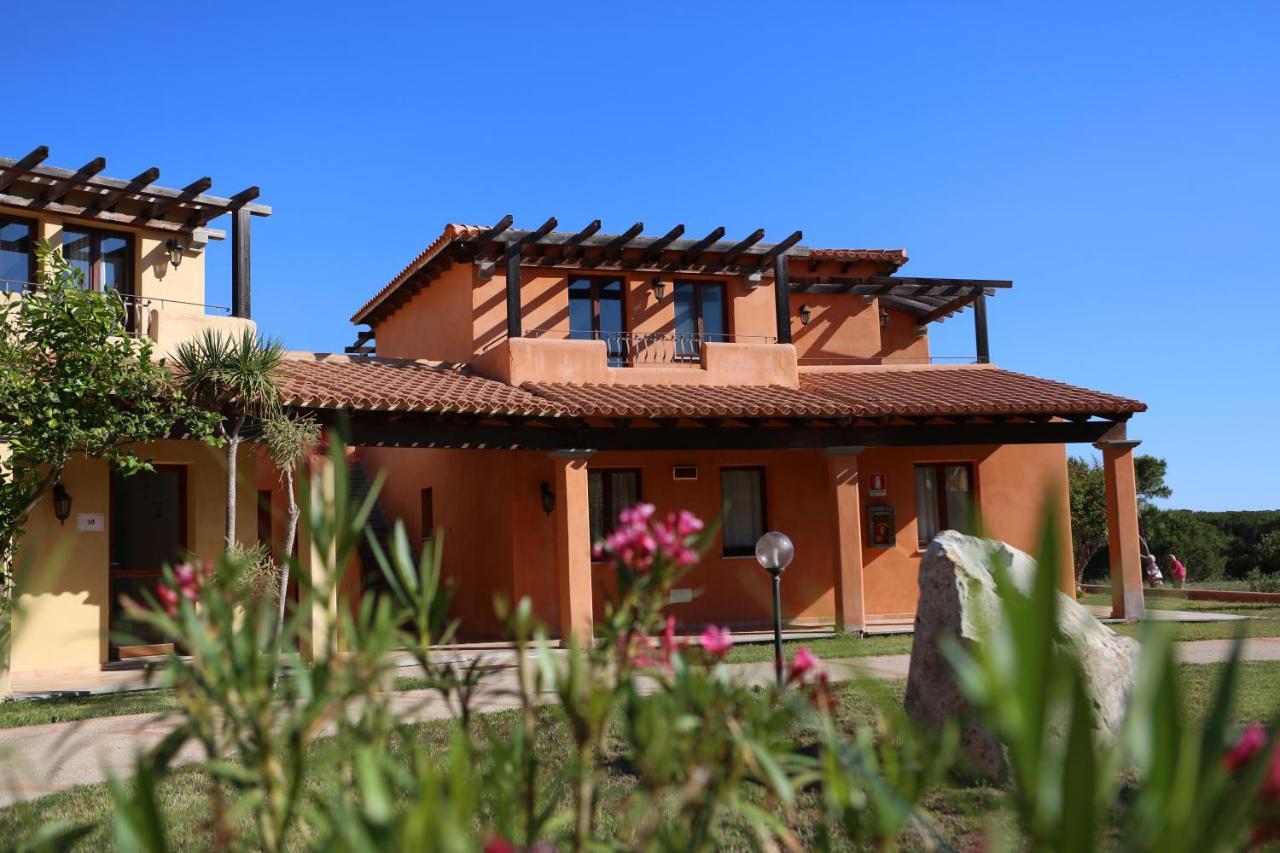 Borgo Dei Pescatori Aglientu Exterior foto