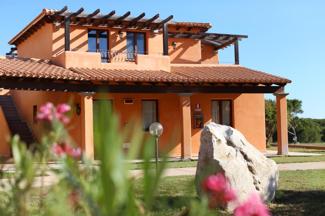 Borgo Dei Pescatori Aglientu Exterior foto