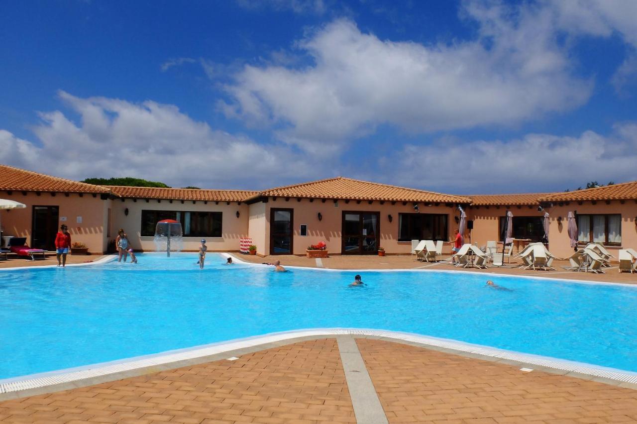 Borgo Dei Pescatori Aglientu Exterior foto