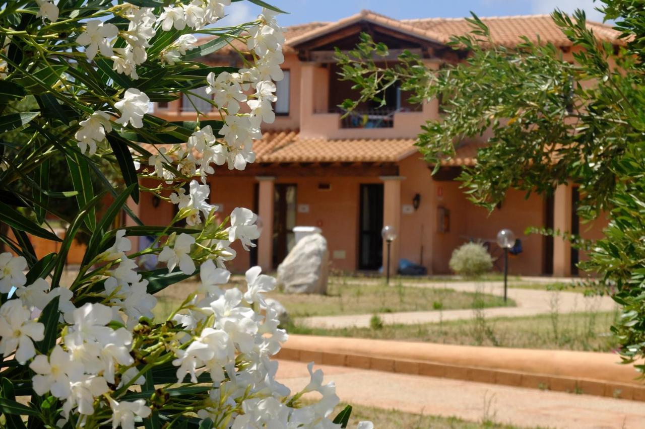 Borgo Dei Pescatori Aglientu Exterior foto